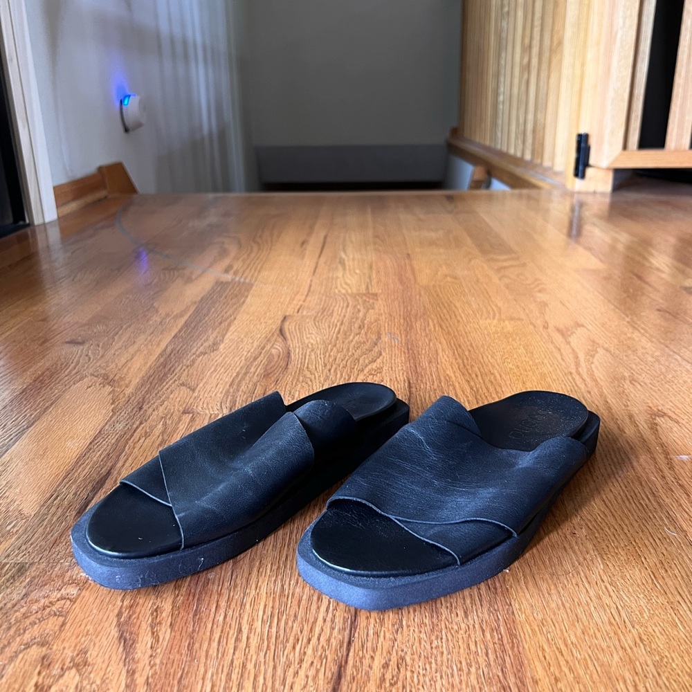 Black Sandals